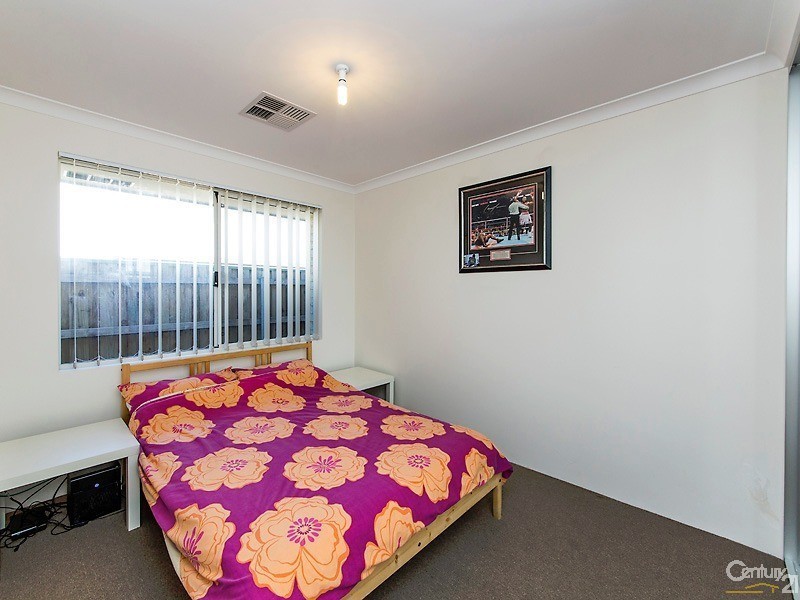 17 Tickner Parade, Ellenbrook WA 6069