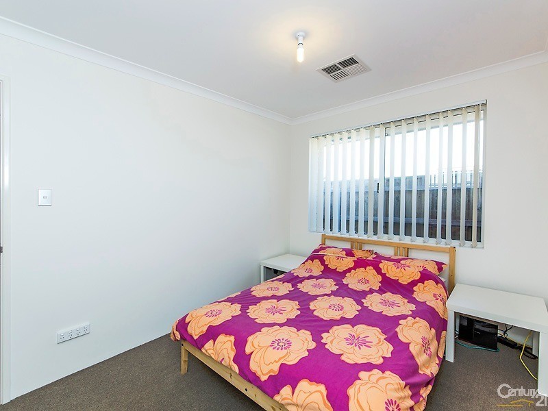 17 Tickner Parade, Ellenbrook WA 6069