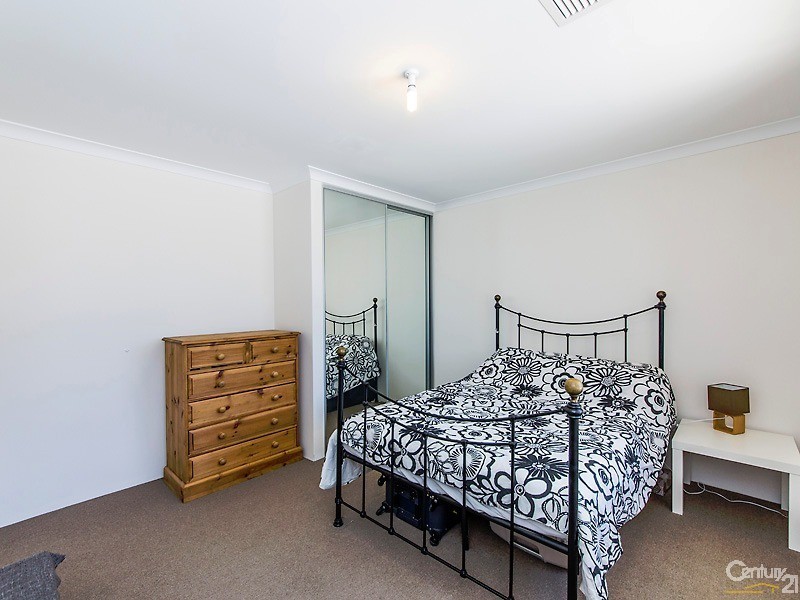 17 Tickner Parade, Ellenbrook WA 6069