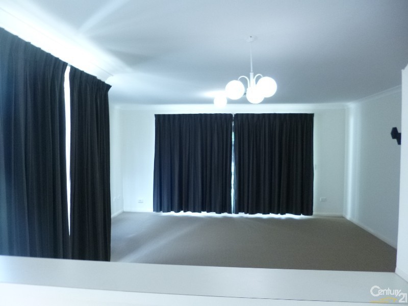 12 Watervista Close, The Vines WA 6069
