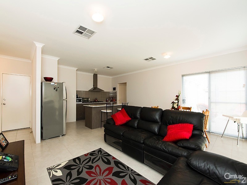 12 Maffina Parade, Ellenbrook WA 6069