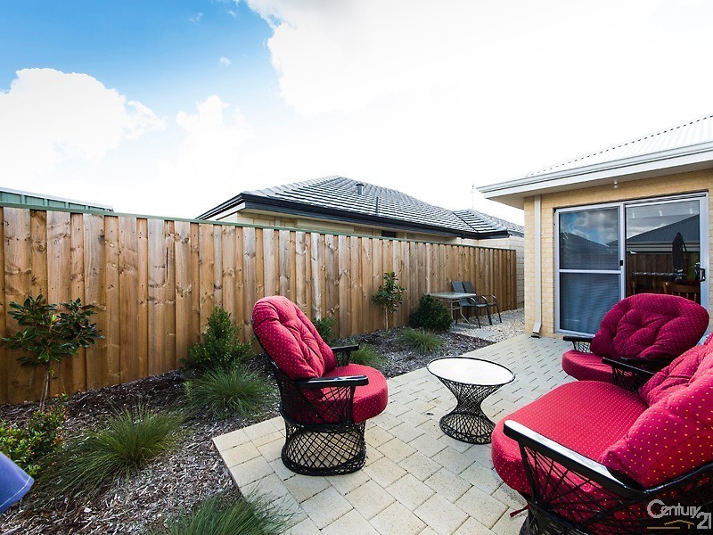 12 Maffina Parade, Ellenbrook WA 6069