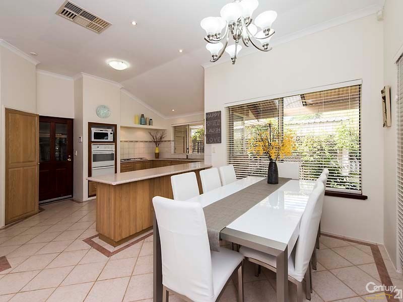 26 Woodlake Boulevard, Ellenbrook WA 6069