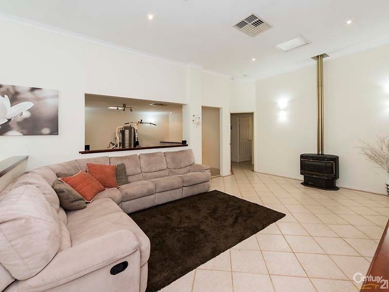 26 Woodlake Boulevard, Ellenbrook WA 6069