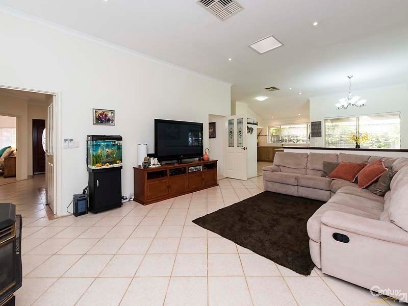 26 Woodlake Boulevard, Ellenbrook WA 6069