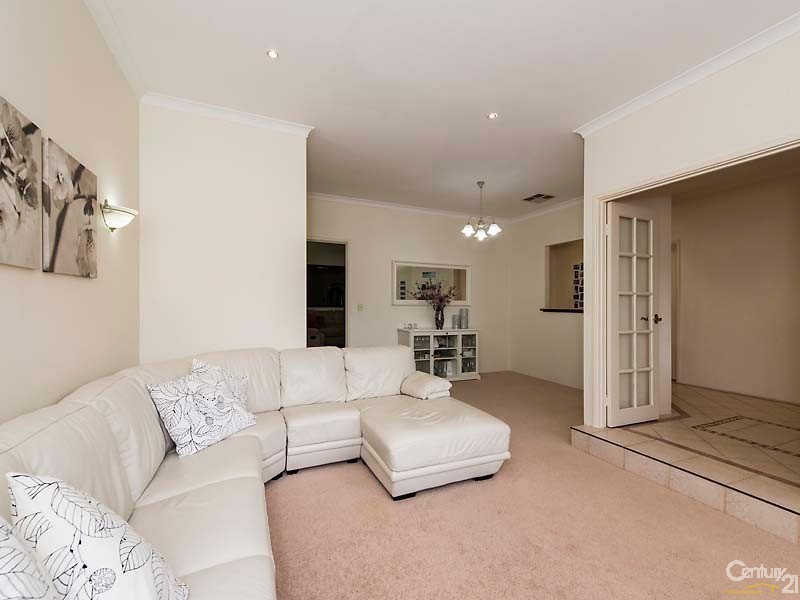 26 Woodlake Boulevard, Ellenbrook WA 6069