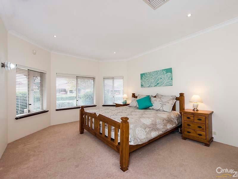 26 Woodlake Boulevard, Ellenbrook WA 6069