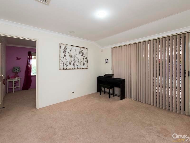 26 Woodlake Boulevard, Ellenbrook WA 6069