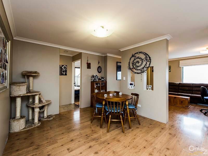 9 Blanc Close, Caversham WA 6055