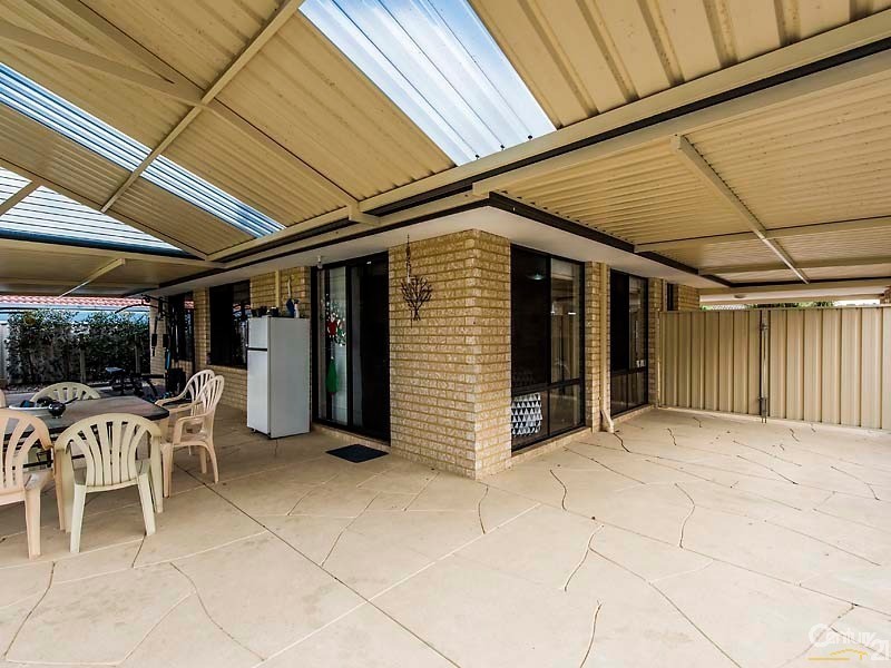 9 Blanc Close, Caversham WA 6055