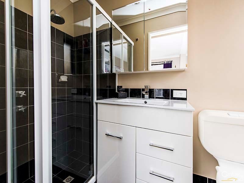 9 Blanc Close, Caversham WA 6055