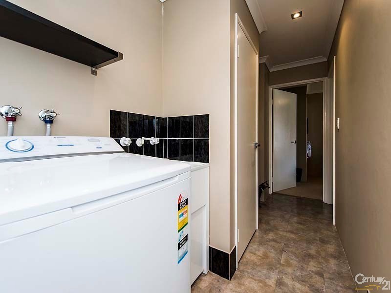 9 Blanc Close, Caversham WA 6055