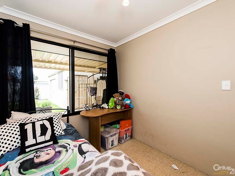 9 Blanc Close, Caversham WA 6055