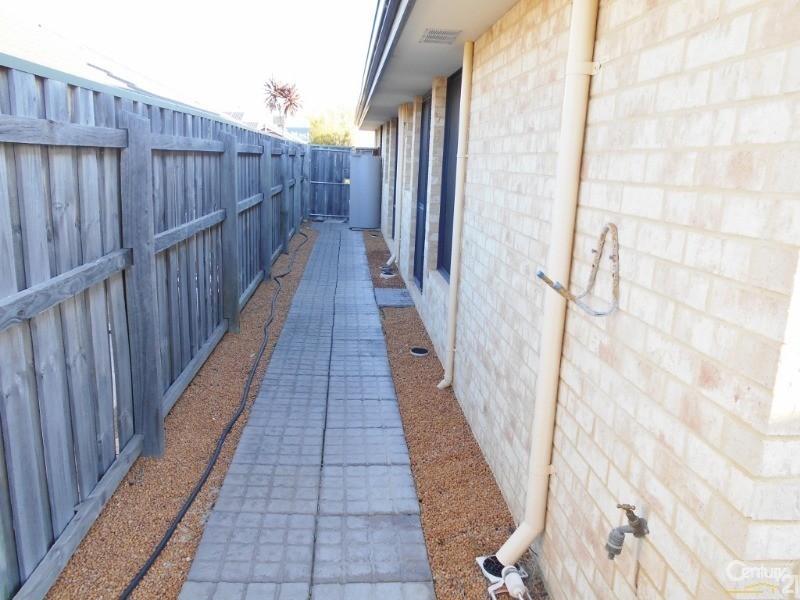 68 Granesse Drive, Ellenbrook WA 6069