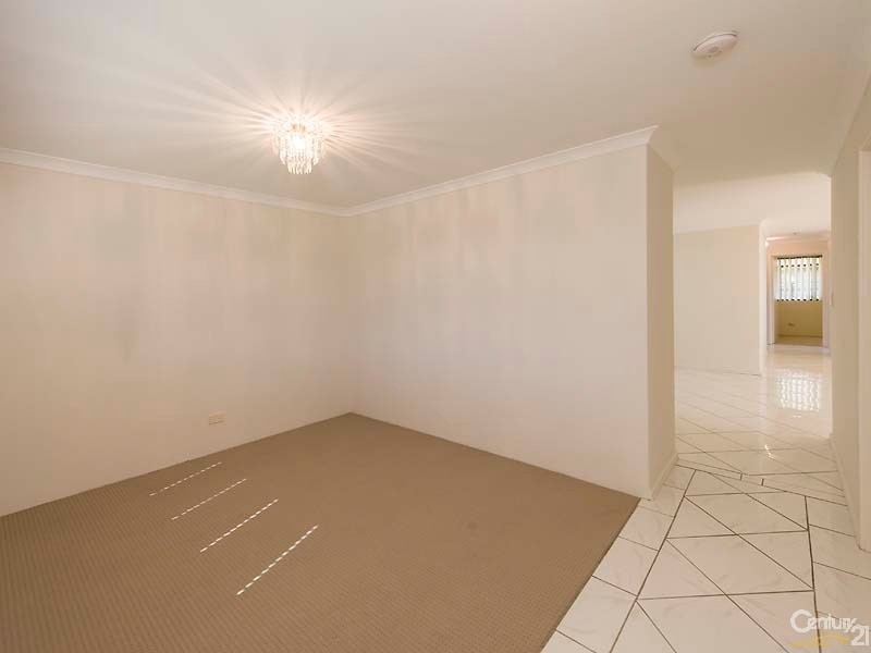 8 Derricap Avenue, Ellenbrook WA 6069