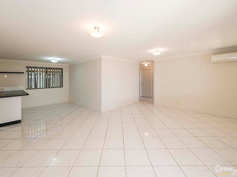 8 Derricap Avenue, Ellenbrook WA 6069