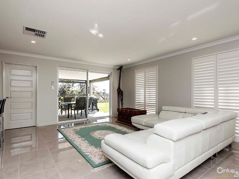 20 Timmi Lane, Ellenbrook WA 6069
