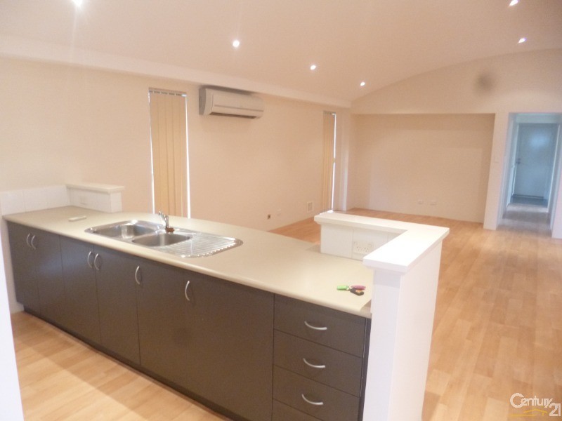 18 Larawa Circle, Ellenbrook WA 6069