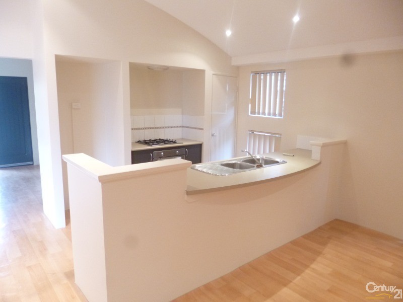 18 Larawa Circle, Ellenbrook WA 6069