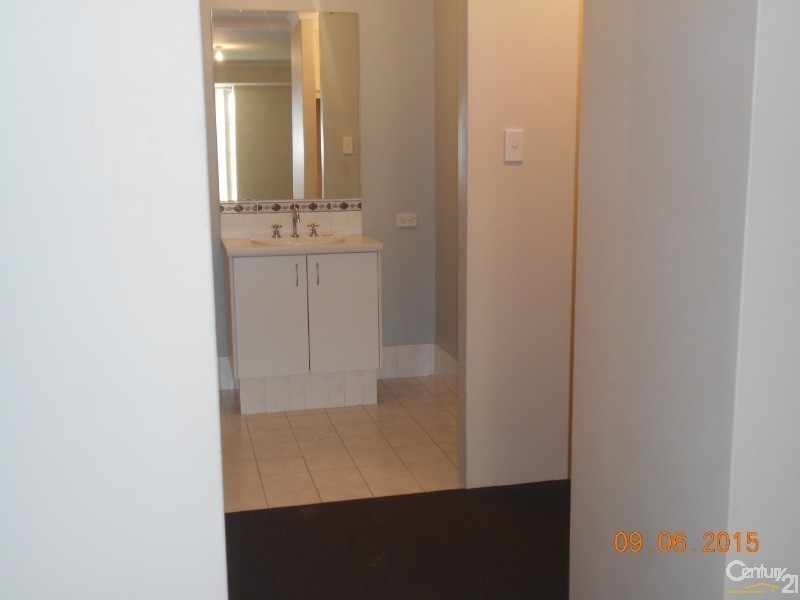 16 Starke Turn, Ellenbrook WA 6069