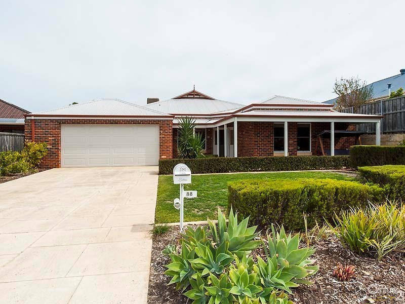 88 Fantail Crescent, Ellenbrook WA 6069