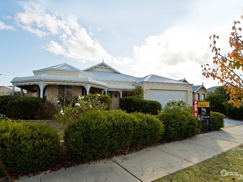 5 Withnell Drive, Ellenbrook WA 6069