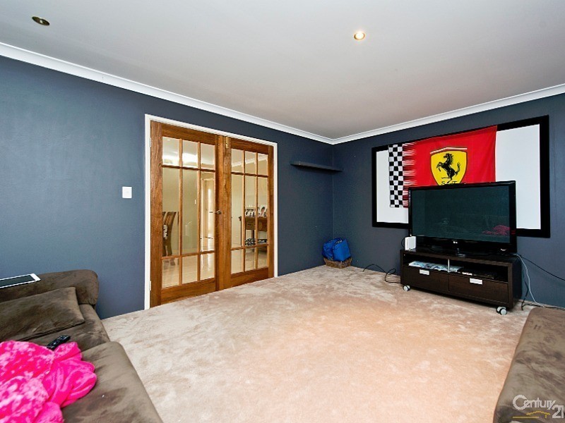 5 Withnell Drive, Ellenbrook WA 6069