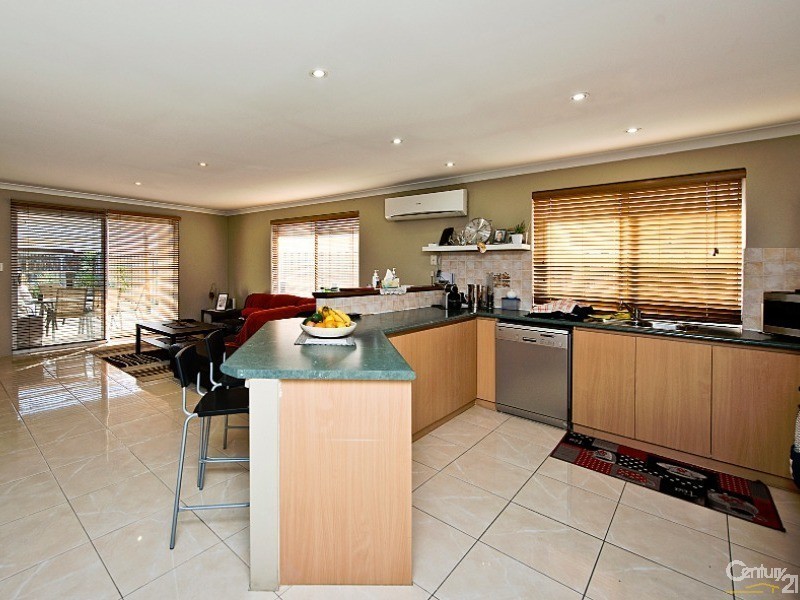 5 Withnell Drive, Ellenbrook WA 6069