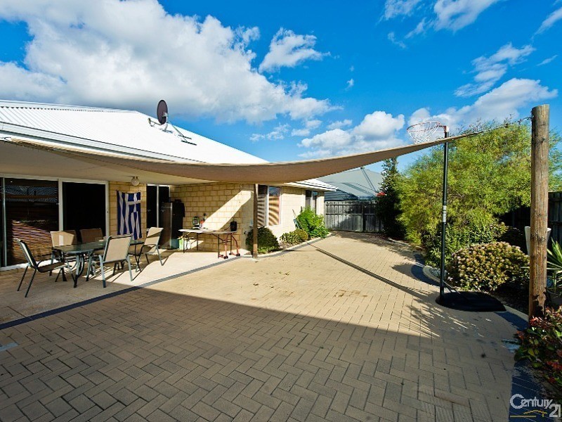 5 Withnell Drive, Ellenbrook WA 6069