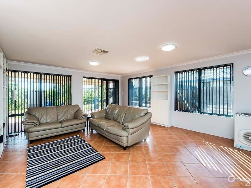 29 Anna Plains Circle, Ellenbrook WA 6069