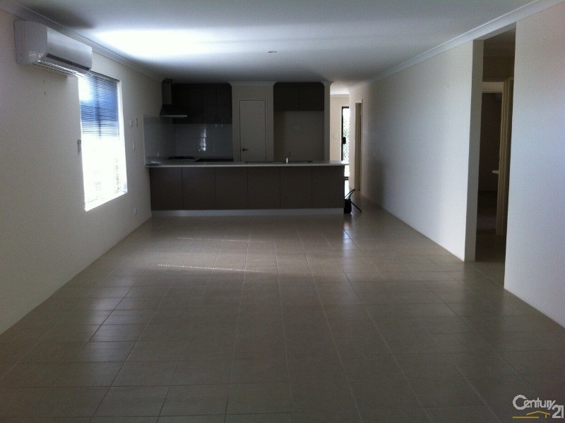 65  Grassdale Parkway, Ellenbrook WA 6069