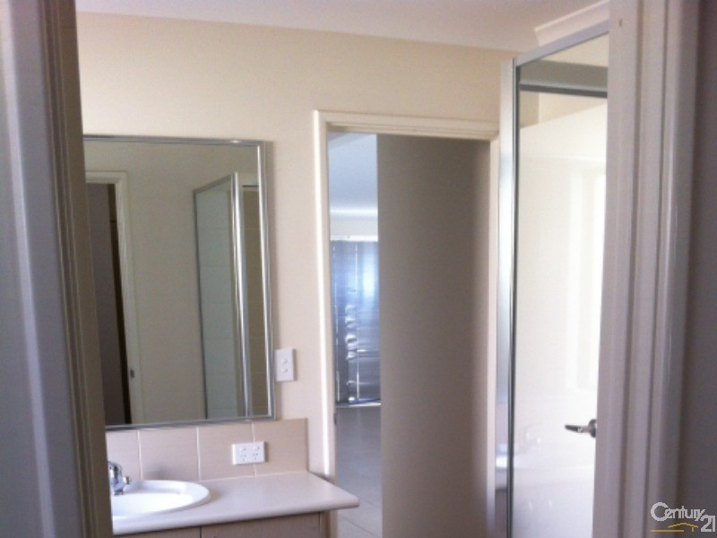 65  Grassdale Parkway, Ellenbrook WA 6069