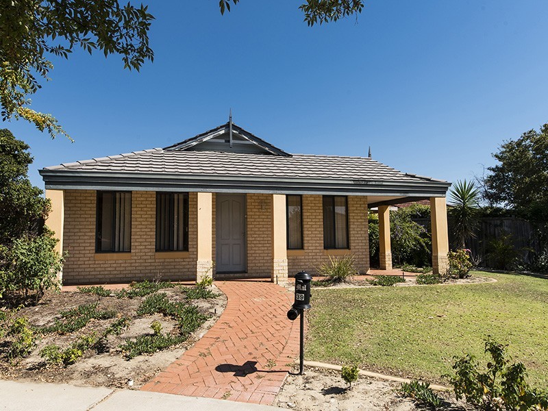 39 Centre Circle, Ellenbrook WA 6069