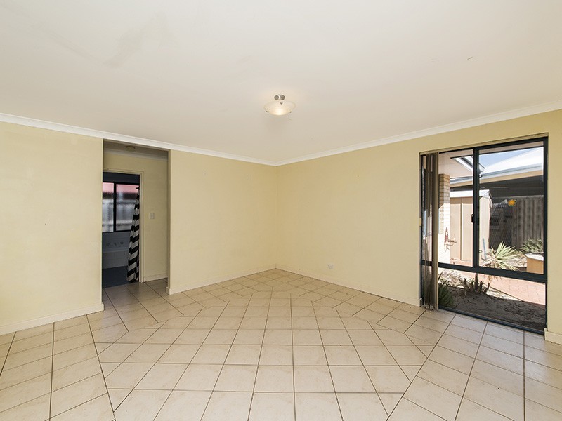 39 Centre Circle, Ellenbrook WA 6069