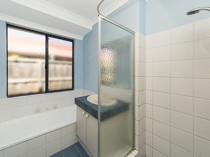 39 Centre Circle, Ellenbrook WA 6069