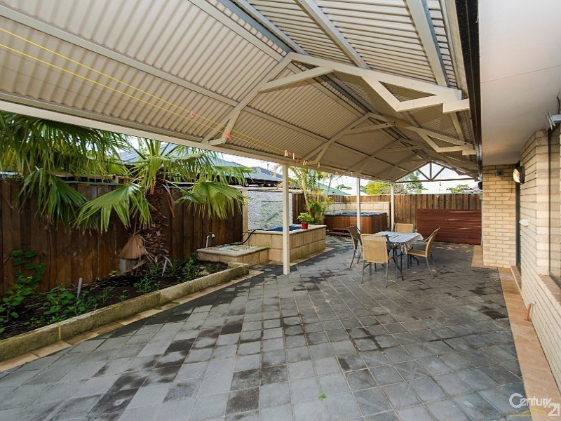 41 Tokara Ave, Henley Brook WA 6055