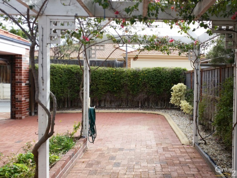 27 Highpoint Boulevard, Ellenbrook WA 6069