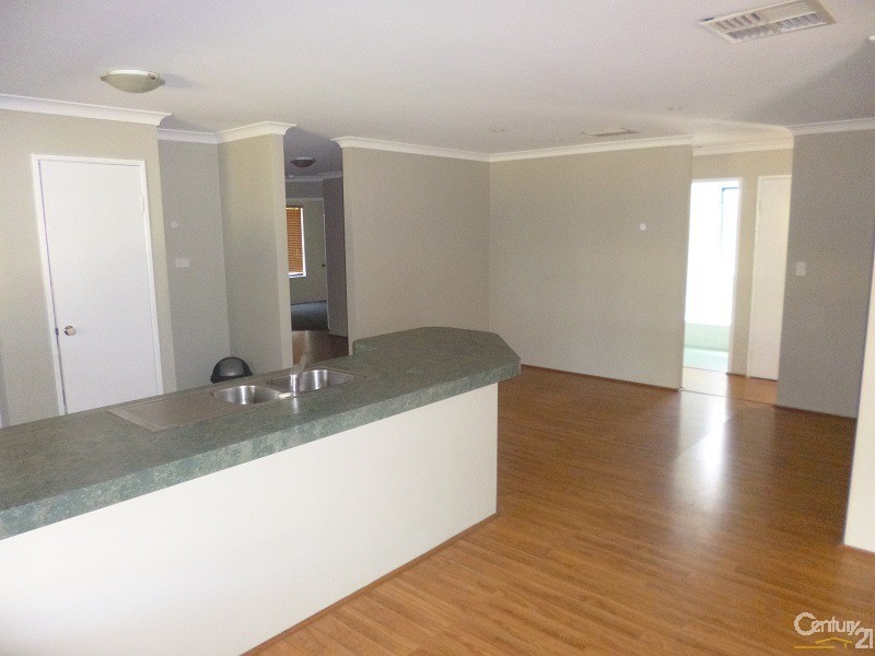 4 Mirimas Court, Ellenbrook WA 6069