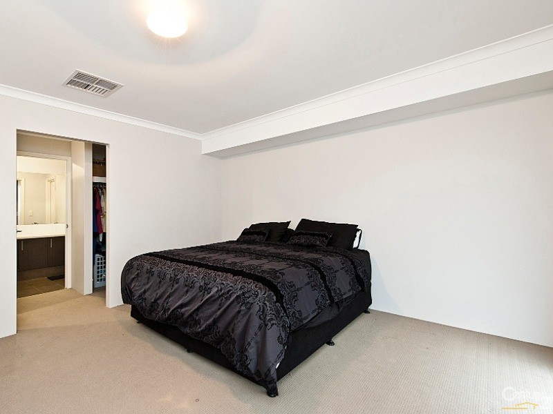 8 Villena Parade, Alkimos WA 6038