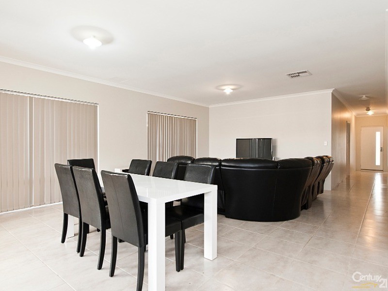 8 Villena Parade, Alkimos WA 6038