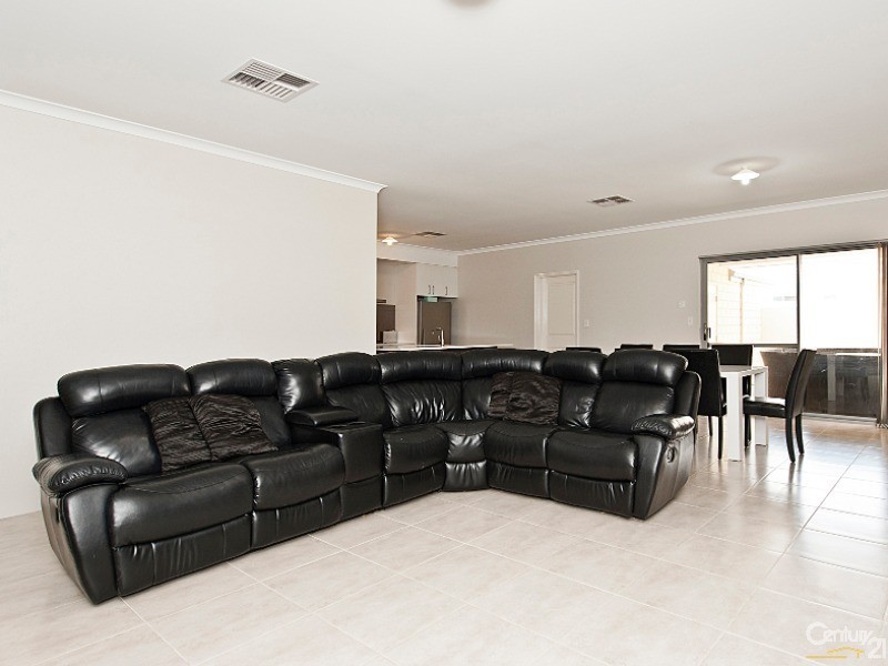 8 Villena Parade, Alkimos WA 6038