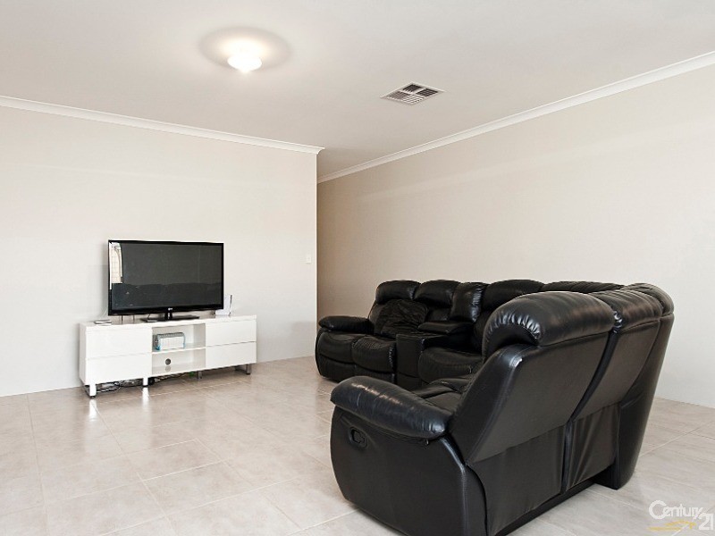 8 Villena Parade, Alkimos WA 6038