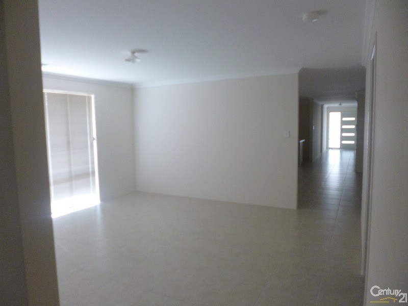 9 BELLAZARIO PROMENADE, Aveley WA 6069