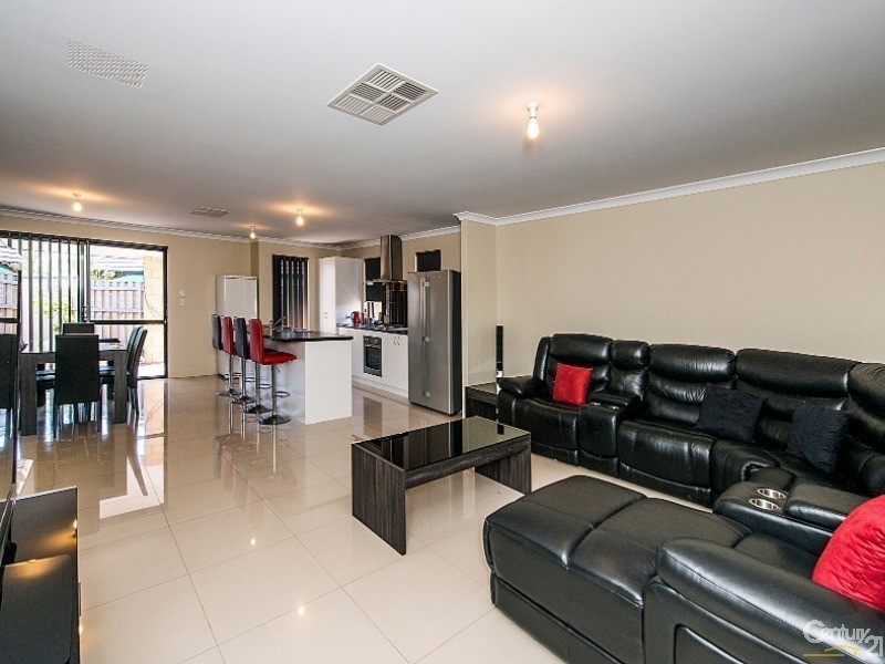 48 Coree Lane, Ellenbrook WA 6069