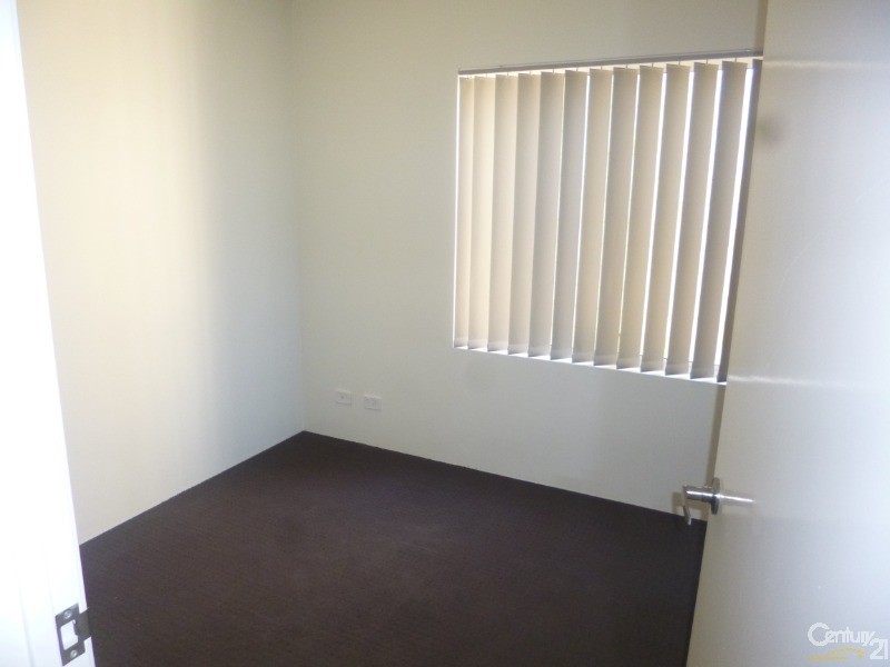 11 Kersley Avenue, Ellenbrook WA 6069