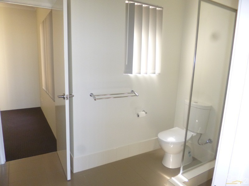 11 Kersley Avenue, Ellenbrook WA 6069