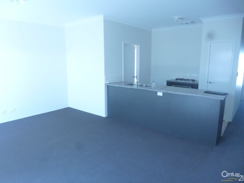 11 Kersley Avenue, Ellenbrook WA 6069