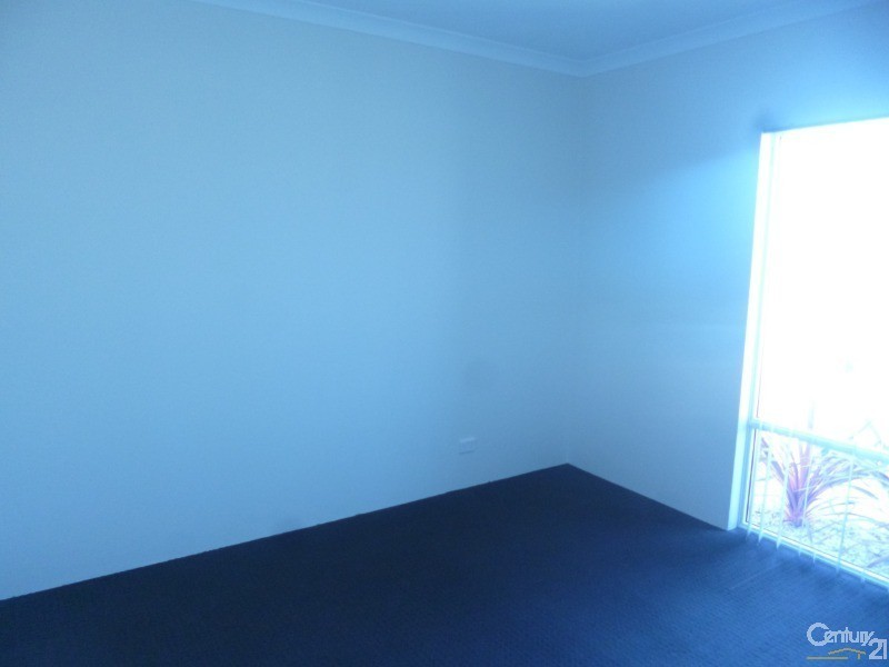 11 Kersley Avenue, Ellenbrook WA 6069