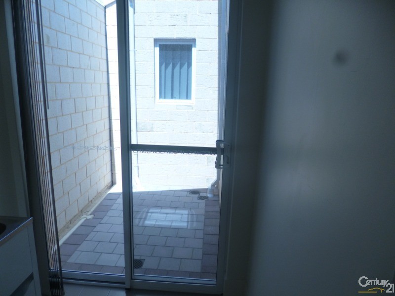 11 Kersley Avenue, Ellenbrook WA 6069