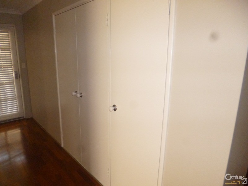 4 SIENA LANE, Ellenbrook WA 6069